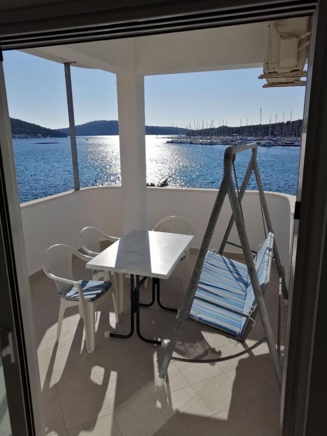 Apartments Marija - By The Sea Rogoznica  Exterior foto
